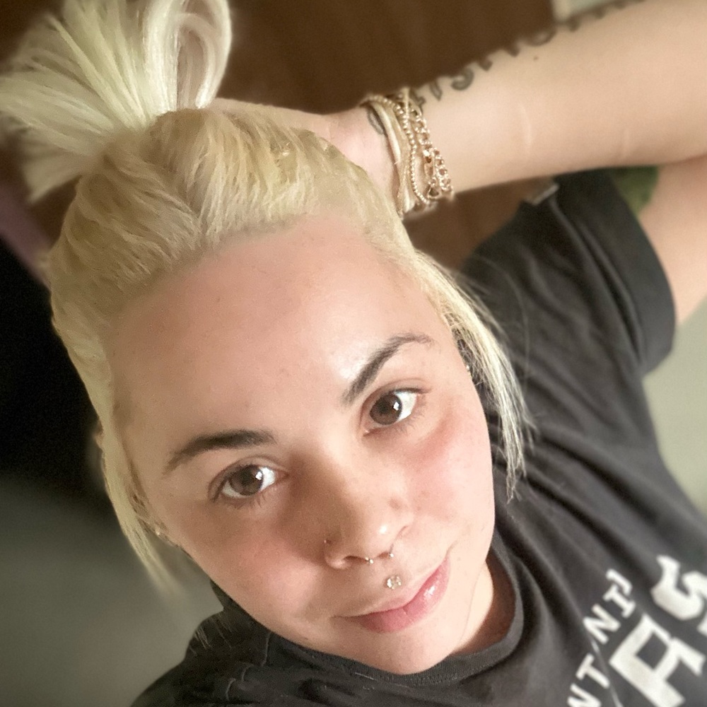 Meet your Posher, Maris